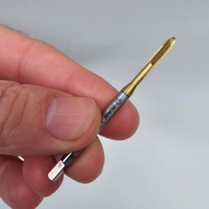 Macho M3 x 0.50 Recto Cobalto+TIN - Mango Reforzado